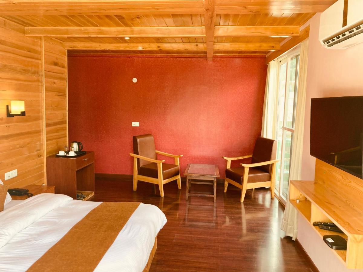 Vista Hill Resort- Centrally Heated & Air Cooled Resort, Manali Esterno foto