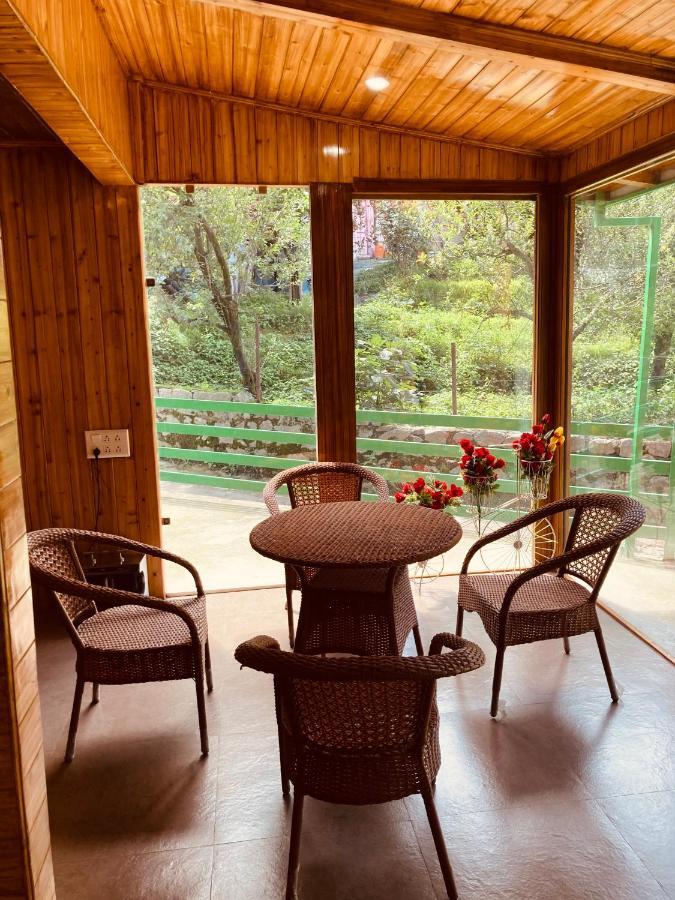 Vista Hill Resort- Centrally Heated & Air Cooled Resort, Manali Esterno foto