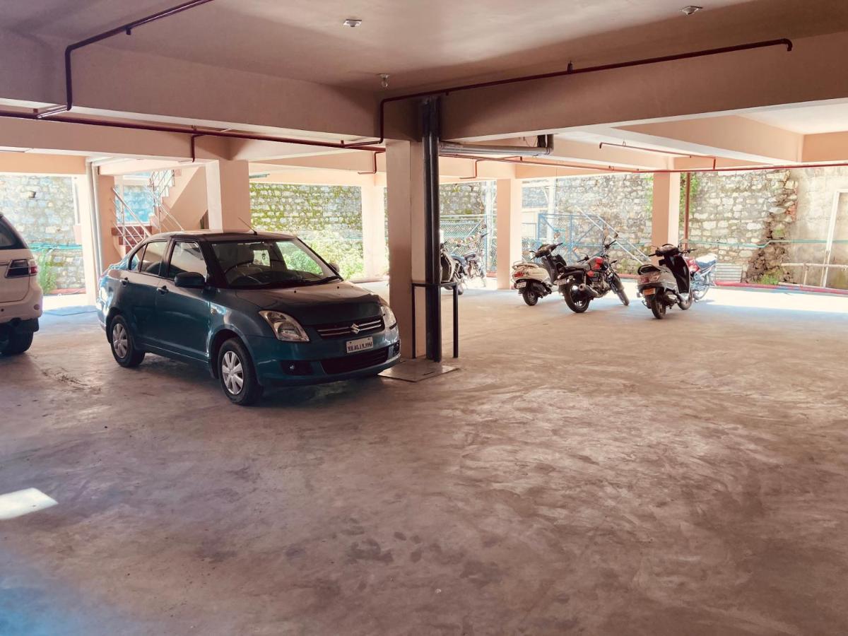 Vista Hill Resort- Centrally Heated & Air Cooled Resort, Manali Esterno foto