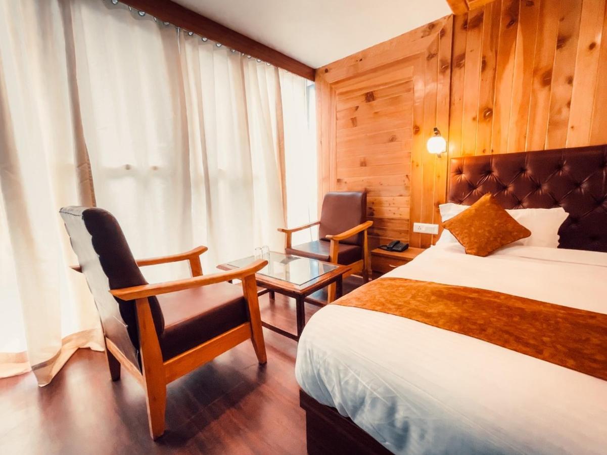Vista Hill Resort- Centrally Heated & Air Cooled Resort, Manali Esterno foto