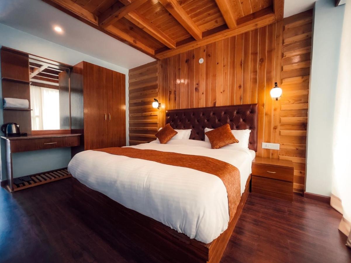 Vista Hill Resort- Centrally Heated & Air Cooled Resort, Manali Esterno foto